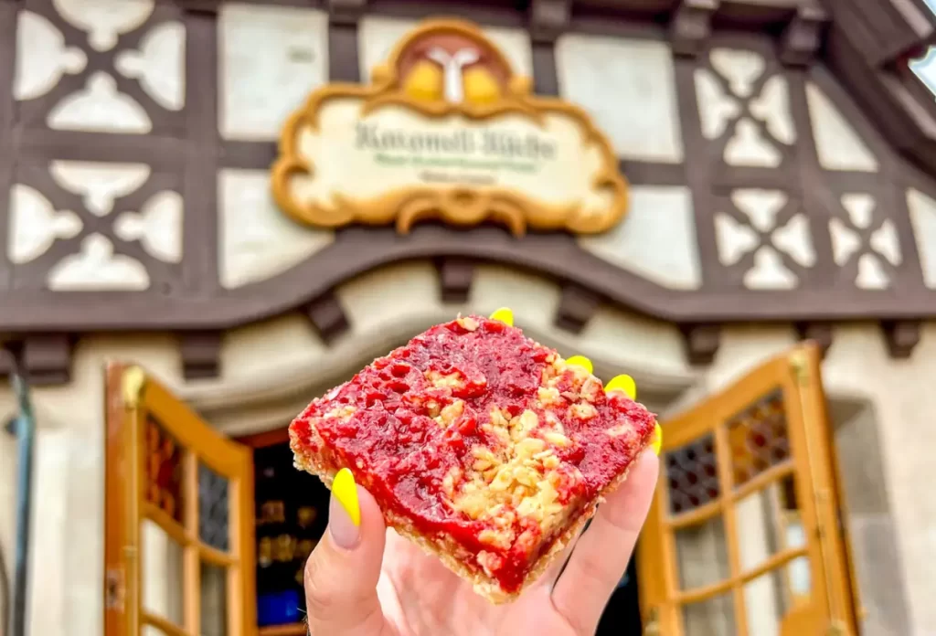 Strawberry caramel butter bar na frente da loja Karamell-Küche no pavilhão da Alemanha EPCOT