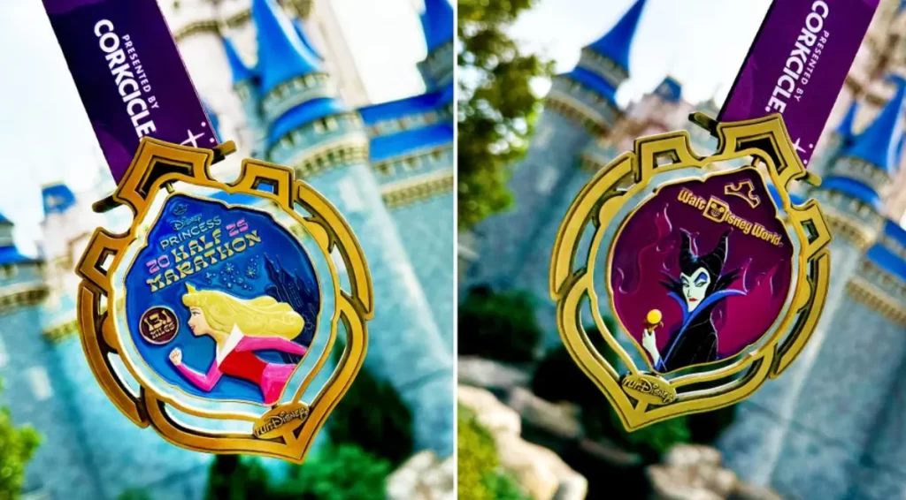 Medalhas oficiais da Disney Princess Half Marathon 2025 com Aurora e Malévola em frente ao castelo da Disney