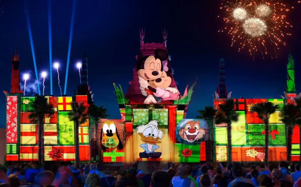 festa de natal no hollywood studios - Espetáculo de Natal com fogos e projeções no Disney’s Hollywood Studios.