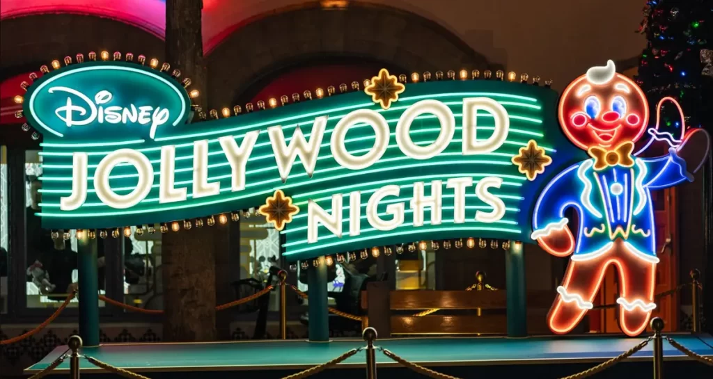 Placa iluminada do evento especial Disney Jollywood Nights.