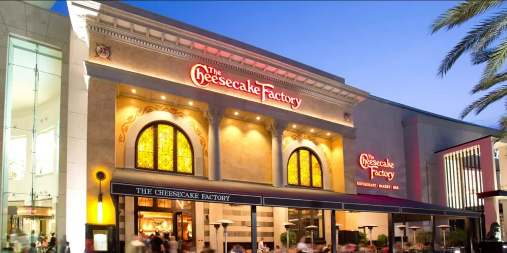 The Cheesecake Factory no Mall at Millenia em Orlando, restaurante famoso por sobremesas.