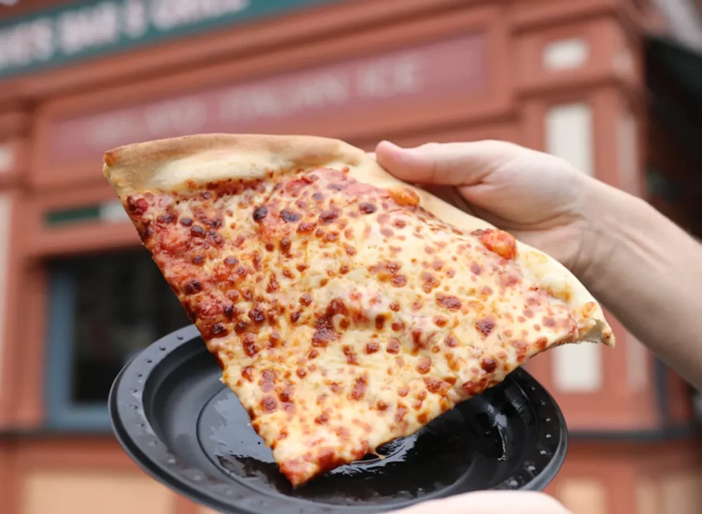 Fatia de pizza de queijo da Pizza Predattoria