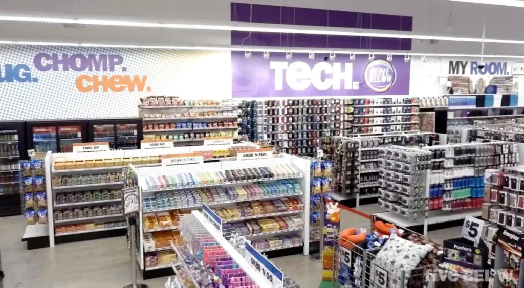snakcs, cosméticos, coisas para casa... tem de tudo na five below!