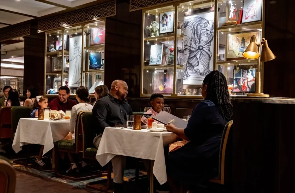 O Palo é um restaurante premium do Disney Fantasy conhecido pela culinária italiana refinada e ambiente exclusivo.