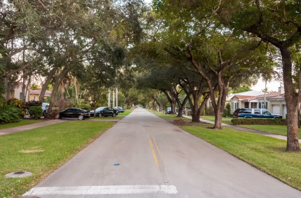 Coral Gables é conhecida pelas áreas residenciais elegantes e tranquilas.