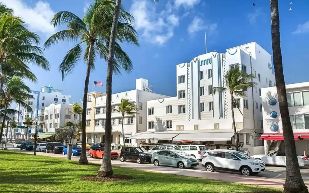 Edifícios Art Déco em Miami Beach.
